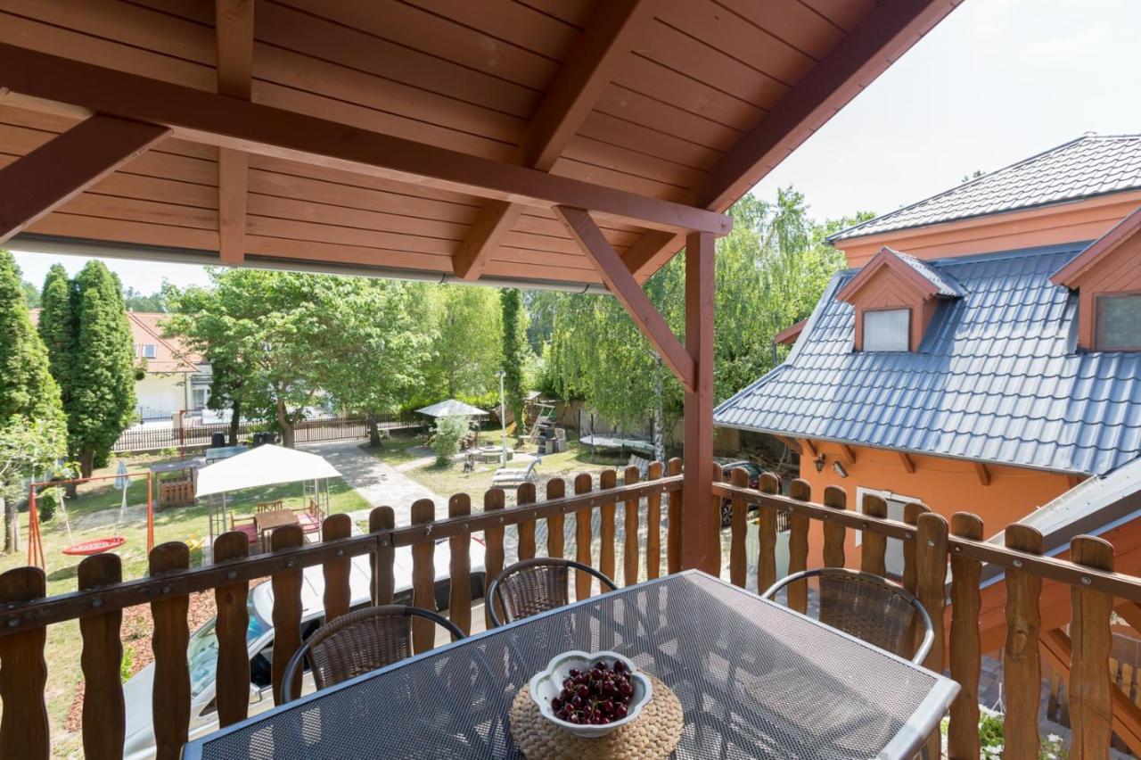 Holiday House Siófok Exterior foto
